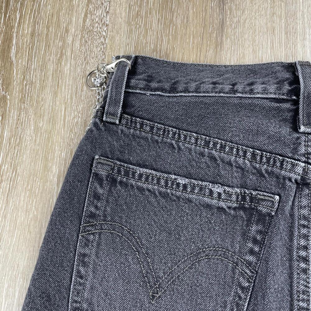 Levi’s Premium Black Denim Skirt W24 Raw Hem Grunge Chain PC9 34963-0027 - Picture 12 of 16